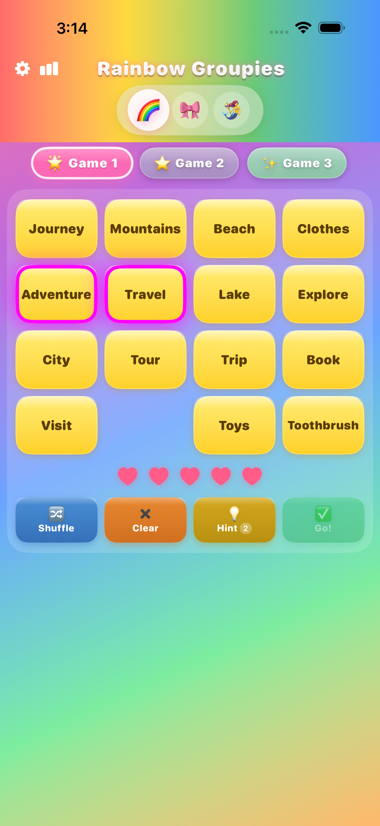 Smart hint feature highlighting related words to help players find a group without giving the answer